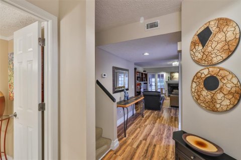 Touwnhouse à vendre à Tampa, Floride: 2 chambres, 125.14 m2 № 1744738 - photo 7