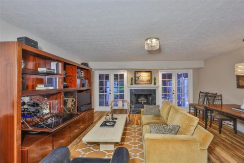 Touwnhouse à vendre à Tampa, Floride: 2 chambres, 125.14 m2 № 1744738 - photo 11