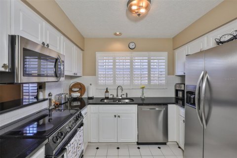 Touwnhouse à vendre à Tampa, Floride: 2 chambres, 125.14 m2 № 1744738 - photo 22