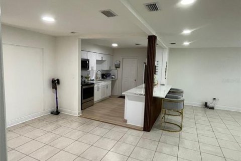 House in Clearwater, Florida 3 bedrooms, 126.07 sq.m. № 1866463 - photo 16