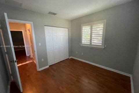 Townhouse in Miami Gardens, Florida 3 bedrooms, 131.92 sq.m. № 1964226 - photo 18