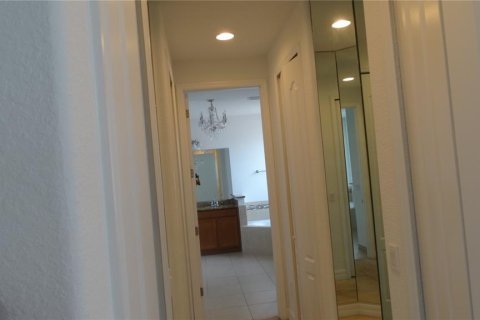 Casa en alquiler en Orlando, Florida, 4 dormitorios, 321.26 m2 № 1901306 - foto 24