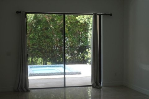 Casa en alquiler en Orlando, Florida, 4 dormitorios, 321.26 m2 № 1901306 - foto 7