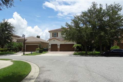 Casa en alquiler en Orlando, Florida, 4 dormitorios, 321.26 m2 № 1901306 - foto 1