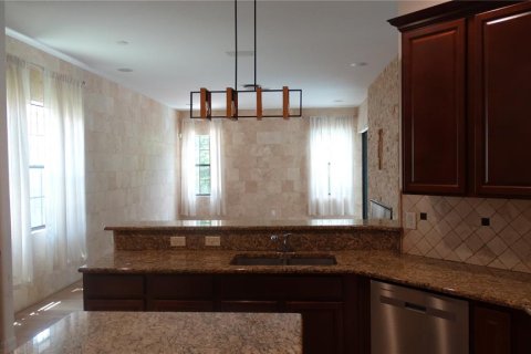 Casa en alquiler en Orlando, Florida, 4 dormitorios, 321.26 m2 № 1901306 - foto 9