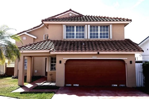 Casa en Miami, Florida 5 dormitorios, 222.32 m2 № 2001820