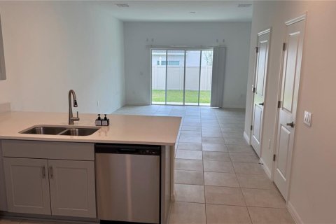 Adosado en alquiler en Kissimmee, Florida, 2 dormitorios, 118.45 m2 № 1615920 - foto 3