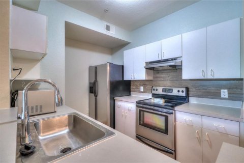 Copropriété à louer à Tampa, Floride: 2 chambres, 95.88 m2 № 2313359 - photo 9