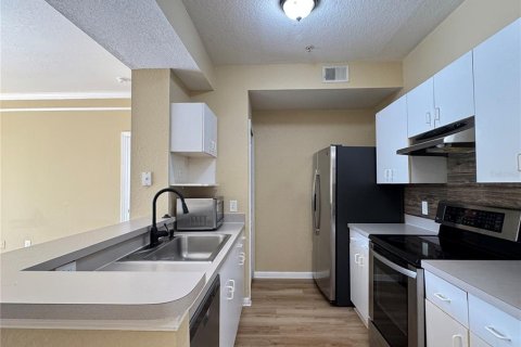Copropriété à louer à Tampa, Floride: 2 chambres, 95.88 m2 № 2313359 - photo 11