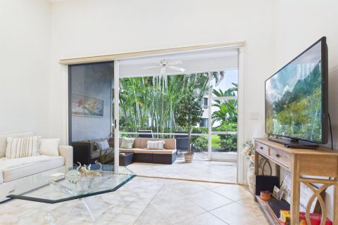 Townhouse in North Palm Beach, Florida 3 bedrooms, 164.07 sq.m. № 2376230 - photo 14
