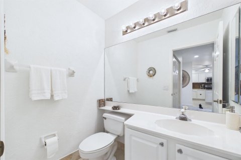 Townhouse in North Palm Beach, Florida 3 bedrooms, 164.07 sq.m. № 2376230 - photo 15