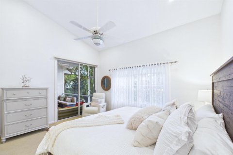 Townhouse in North Palm Beach, Florida 3 bedrooms, 164.07 sq.m. № 2376230 - photo 7