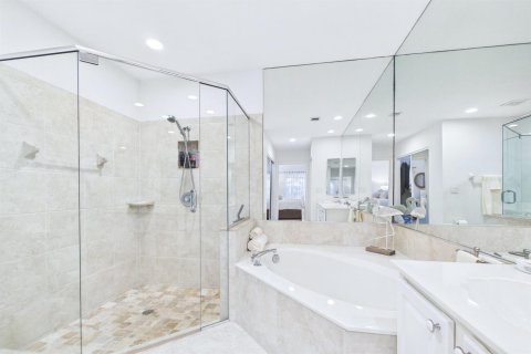Townhouse in North Palm Beach, Florida 3 bedrooms, 164.07 sq.m. № 2376230 - photo 9