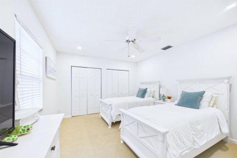 Townhouse in North Palm Beach, Florida 3 bedrooms, 164.07 sq.m. № 2376230 - photo 10