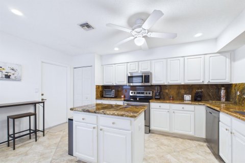 Townhouse in North Palm Beach, Florida 3 bedrooms, 164.07 sq.m. № 2376230 - photo 4