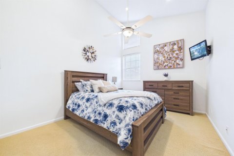 Townhouse in North Palm Beach, Florida 3 bedrooms, 164.07 sq.m. № 2376230 - photo 11
