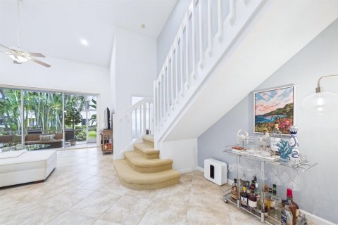 Townhouse in North Palm Beach, Florida 3 bedrooms, 164.07 sq.m. № 2376230 - photo 5