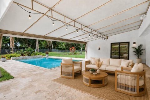 House in Palm Beach Gardens, Florida 5 bedrooms, 292.92 sq.m. № 2176851 - photo 26