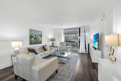 Condominio en venta en Lauderhill, Florida, 2 dormitorios, 117.06 m2 № 2006407 - foto 17