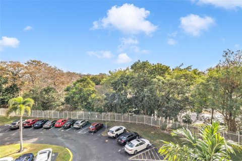 Condominio en venta en Lauderhill, Florida, 2 dormitorios, 117.06 m2 № 2006407 - foto 6