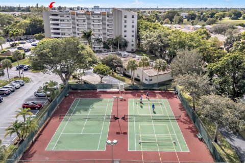 Condominio en venta en Lauderhill, Florida, 2 dormitorios, 117.06 m2 № 2006407 - foto 3