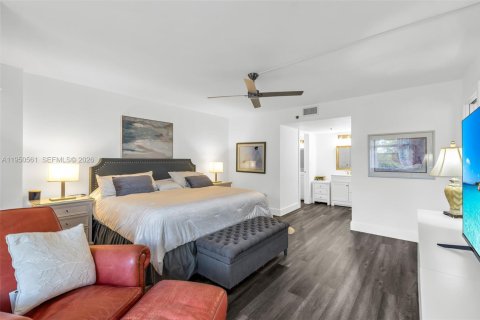 Condominio en venta en Lauderhill, Florida, 2 dormitorios, 117.06 m2 № 2006407 - foto 30