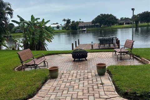 Villa ou maison à vendre à North Fort Myers, Floride: 3 chambres, 208.1 m2 № 2226051 - photo 24