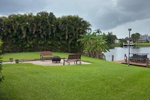 Villa ou maison à vendre à North Fort Myers, Floride: 3 chambres, 208.1 m2 № 2226051 - photo 30