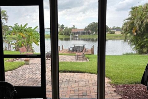 Villa ou maison à vendre à North Fort Myers, Floride: 3 chambres, 208.1 m2 № 2226051 - photo 22