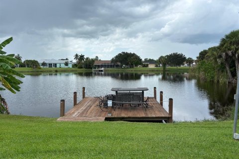 Villa ou maison à vendre à North Fort Myers, Floride: 3 chambres, 208.1 m2 № 2226051 - photo 28