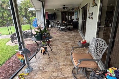 Villa ou maison à vendre à North Fort Myers, Floride: 3 chambres, 208.1 m2 № 2226051 - photo 23