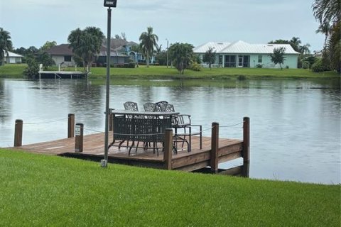 Villa ou maison à vendre à North Fort Myers, Floride: 3 chambres, 208.1 m2 № 2226051 - photo 27