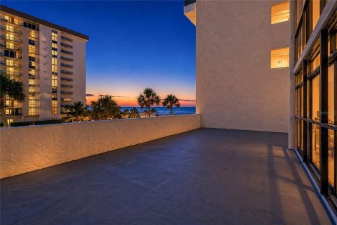 Condo in Sarasota, Florida, 1 bedroom  № 2091752 - photo 2