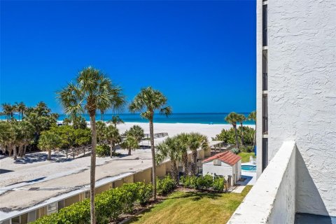 Condo in Sarasota, Florida, 1 bedroom  № 2091752 - photo 28