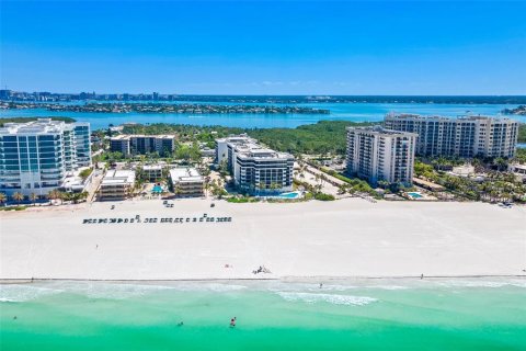Condo in Sarasota, Florida, 1 bedroom  № 2091752 - photo 10