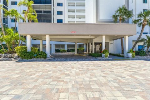 Condo in Sarasota, Florida, 1 bedroom  № 2091752 - photo 16