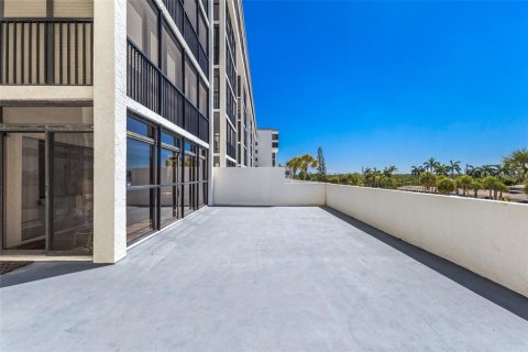 Condo in Sarasota, Florida, 1 bedroom  № 2091752 - photo 25