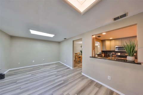 House in Seminole, Florida 4 bedrooms, 187.38 sq.m. № 1533624 - photo 26