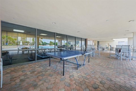 Снять в аренду кондоминиум в Авентура, Флорида 2 спальни, 105.72м2, № 1945244 - фото 21