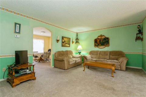 House in Tampa, Florida 4 bedrooms, 183.67 sq.m. № 1743218 - photo 11