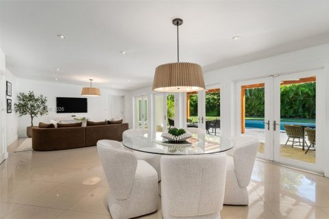 Casa en venta en Pinecrest, Florida, 5 dormitorios, 302.03 m2 № 2026189 - foto 13