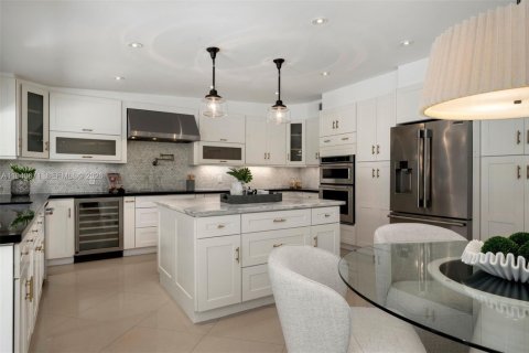 Casa en venta en Pinecrest, Florida, 5 dormitorios, 302.03 m2 № 2026189 - foto 17