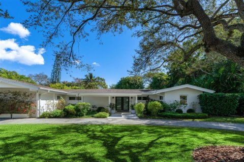 Casa en Pinecrest, Florida 5 dormitorios, 302.03 m2 № 2026189