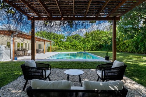 Casa en venta en Pinecrest, Florida, 5 dormitorios, 302.03 m2 № 2026189 - foto 9