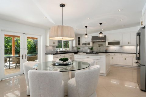 Casa en venta en Pinecrest, Florida, 5 dormitorios, 302.03 m2 № 2026189 - foto 14
