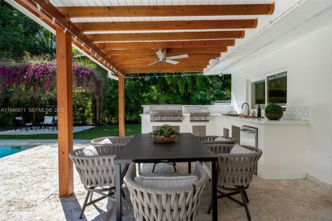 Casa en venta en Pinecrest, Florida, 5 dormitorios, 302.03 m2 № 2026189 - foto 10