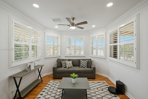 House in Weston, Florida 5 bedrooms, 498.42 sq.m. № 2046627 - photo 26