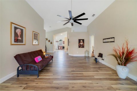 House in Kissimmee, Florida 4 bedrooms, 161.65 sq.m. № 1805911 - photo 3