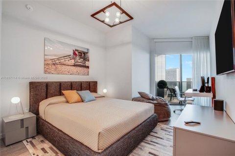 Condo in Miami, Florida, 3 bedrooms  № 1821840 - photo 22