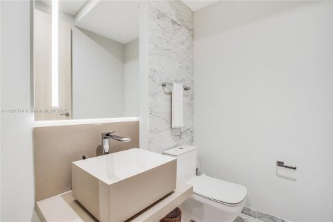 Condo in Miami, Florida, 3 bedrooms  № 1821840 - photo 13